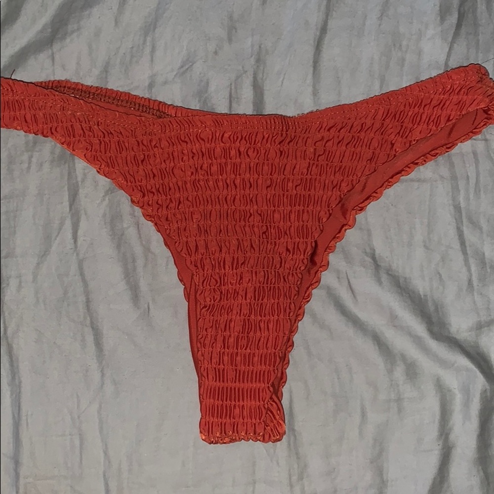 Ruched bikini bottoms